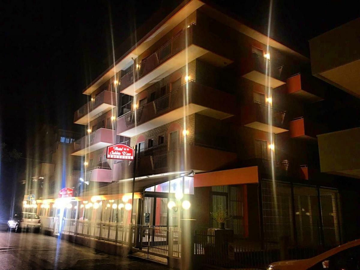 Hotel Sabbia D'Oro Rimini Exteriör bild