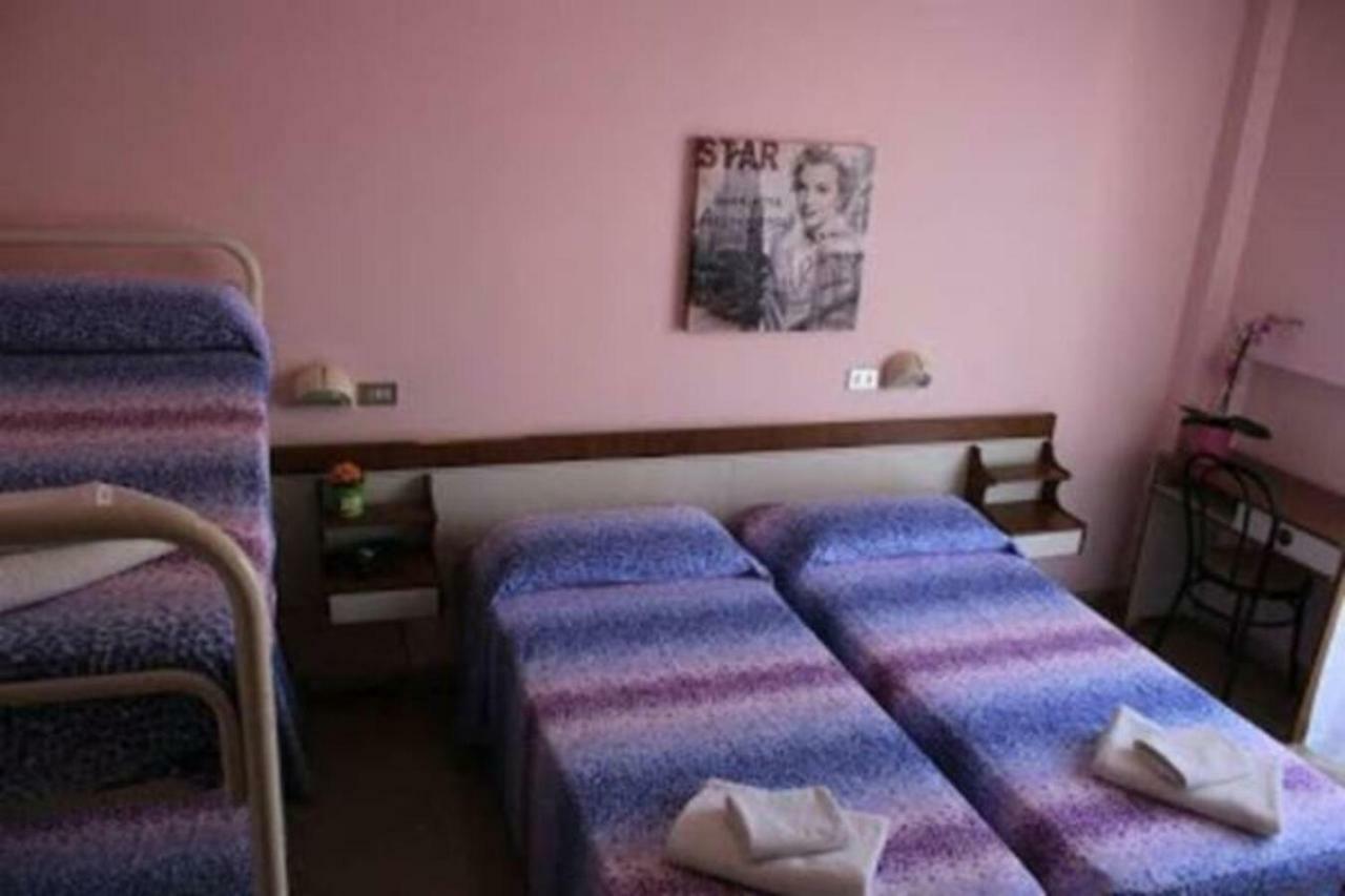 Hotel Sabbia D'Oro Rimini Exteriör bild