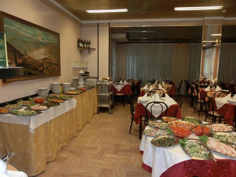 Hotel Sabbia D'Oro Rimini Exteriör bild